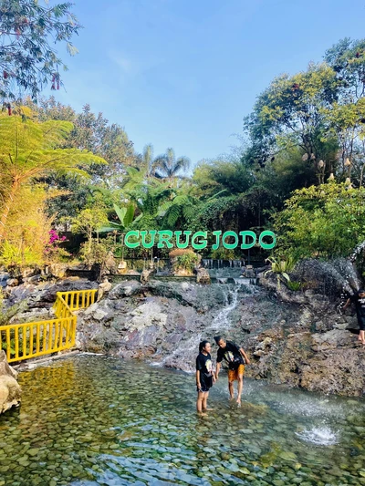 Explore Wisata Bandung Barat - Berenang di Ciater Hot Spring