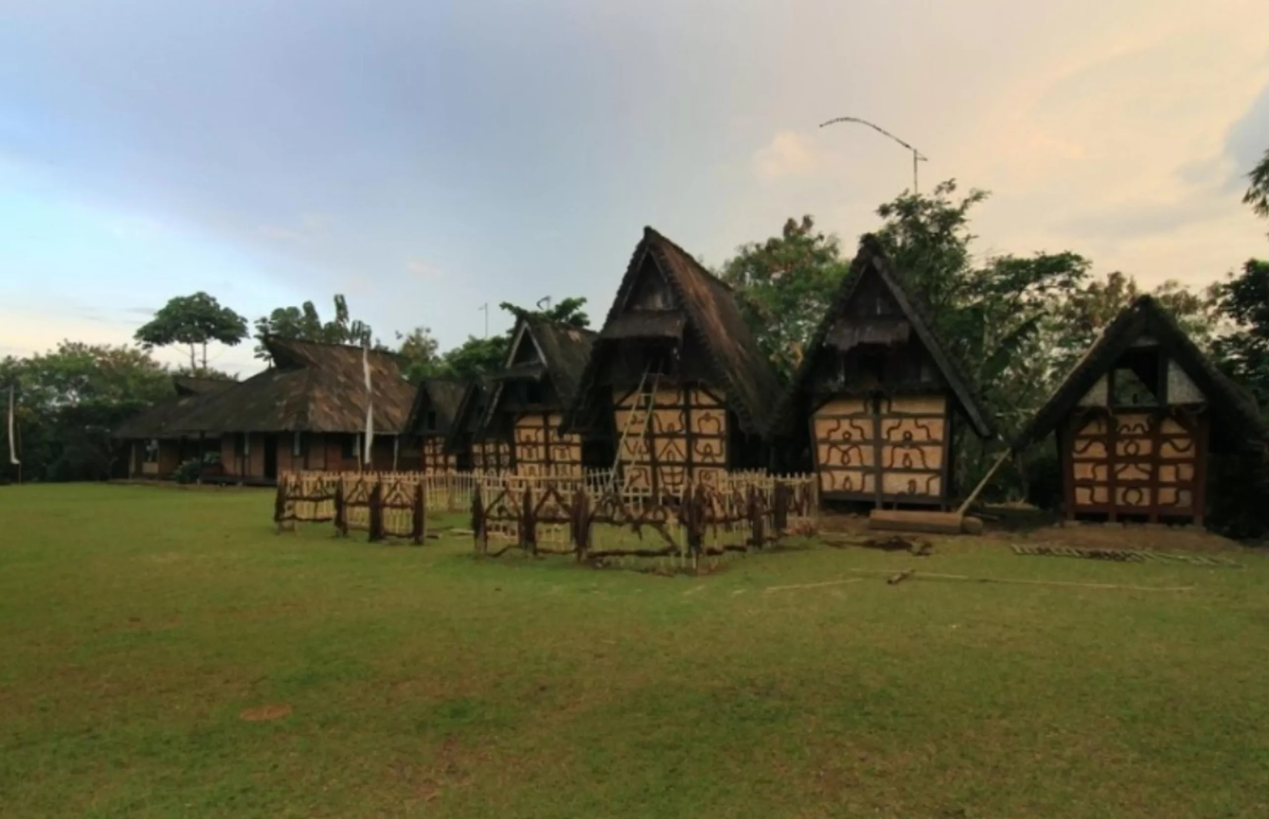 Explore Wisata Bandung Barat - Kampung Budaya Sindangbarang